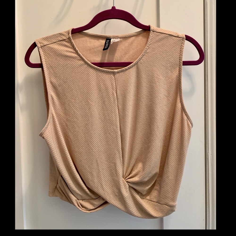 H&M cropped shirt. Size XL